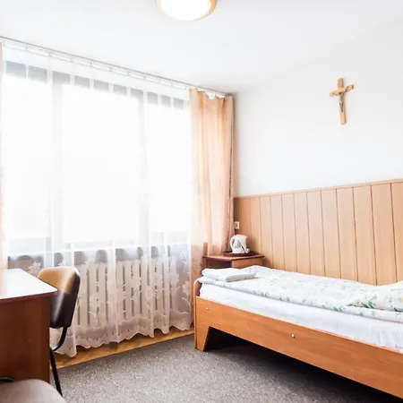 Dobre Miejsce Dom Rekolekcyjny 2* Warschau