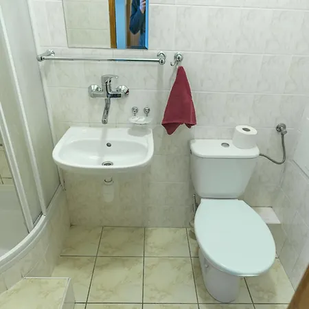 Dobre Miejsce Dom Rekolekcyjny 2*
