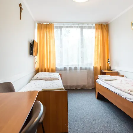 Dobre Miejsce Dom Rekolekcyjny 2*