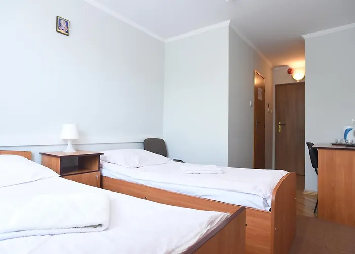 Dobre Miejsce Dom Rekolekcyjny 2* Warszawa